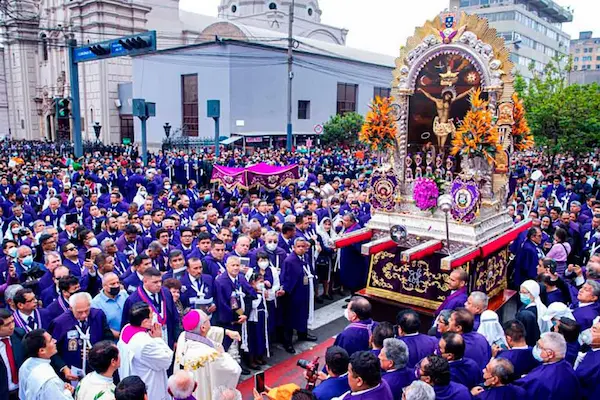The Spirit of October in Peru